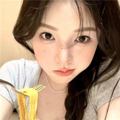 不良喜剧海报